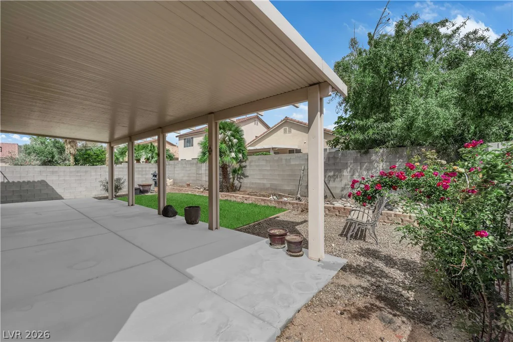 5718 Bear Springs, North Las Vegas, NV 89031