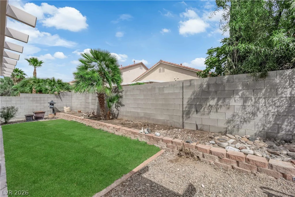 5718 Bear Springs, North Las Vegas, NV 89031