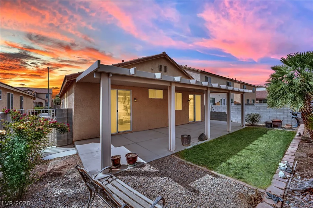 5718 Bear Springs, North Las Vegas, NV 89031