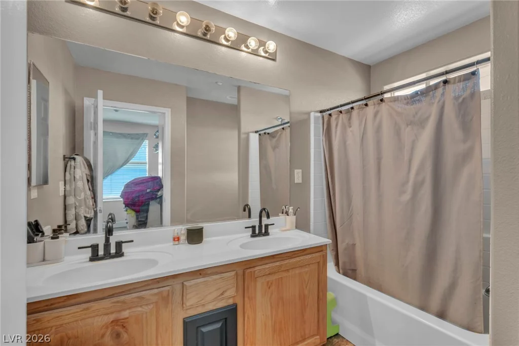 4797 Drummond castle, Las Vegas, NV 89130