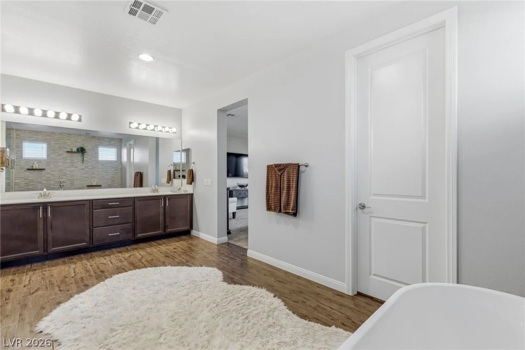 6380 Regina Ridge, Las Vegas, NV 89149