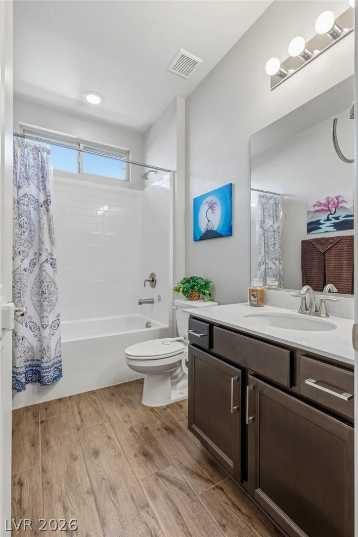 6380 Regina Ridge, Las Vegas, NV 89149