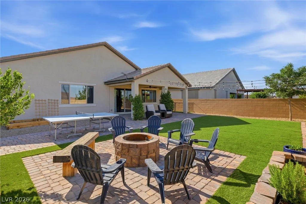6380 Regina Ridge, Las Vegas, NV 89149