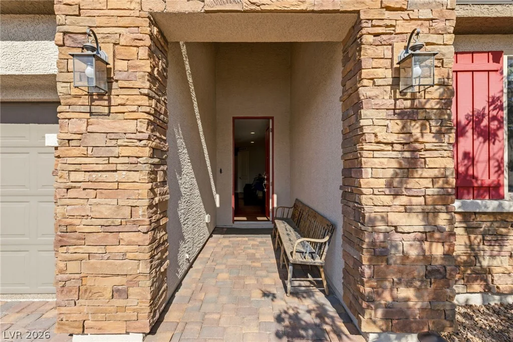 6380 Regina Ridge, Las Vegas, NV 89149