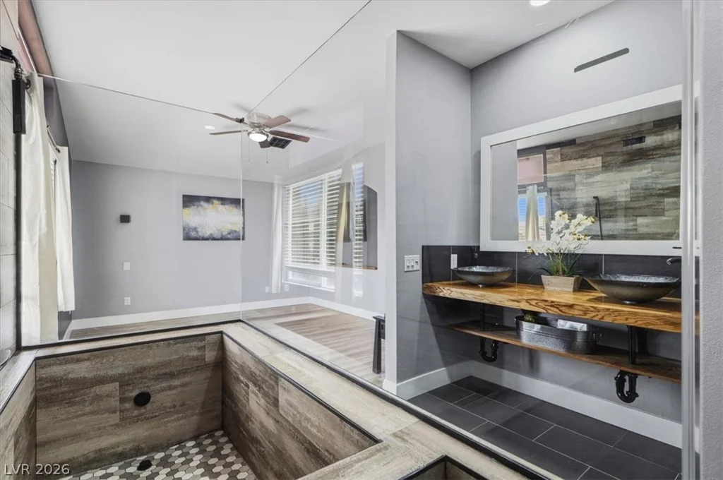 9931 Sparrow Ridge, Las Vegas, NV 89117