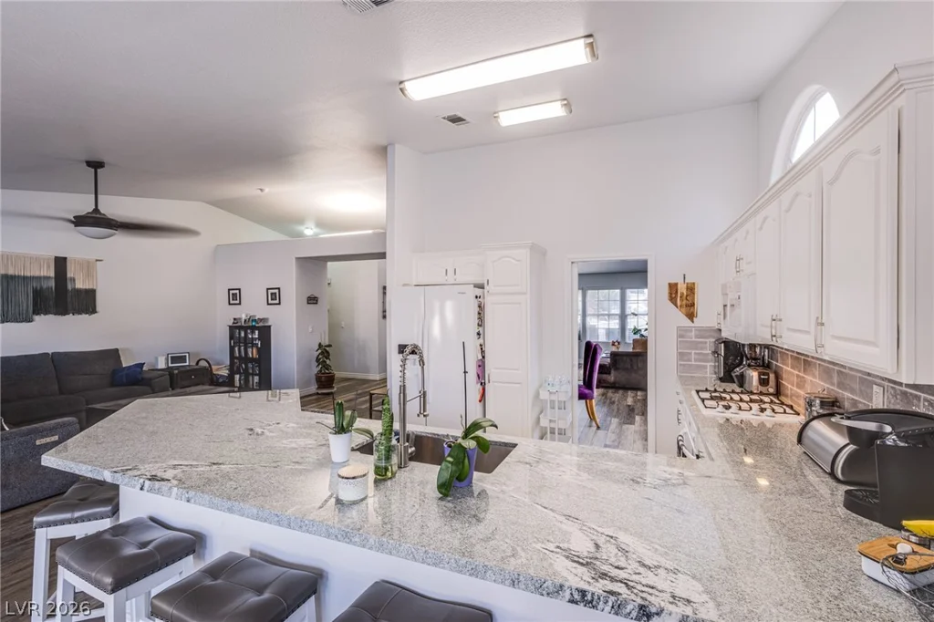 3816 Rocky River, Las Vegas, NV 89130