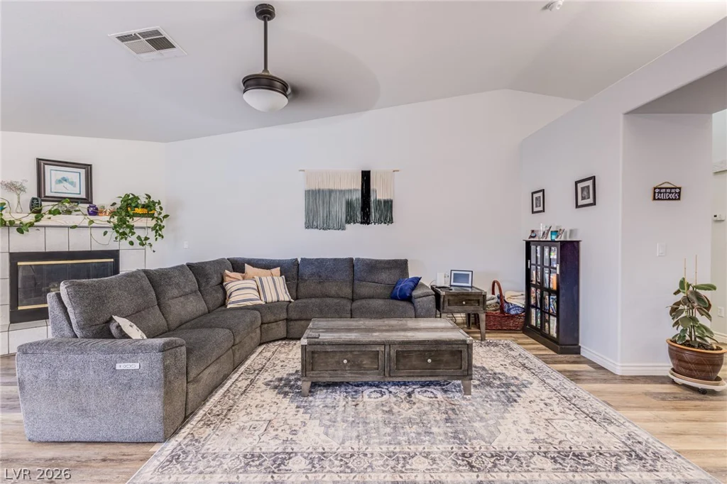 3816 Rocky River, Las Vegas, NV 89130
