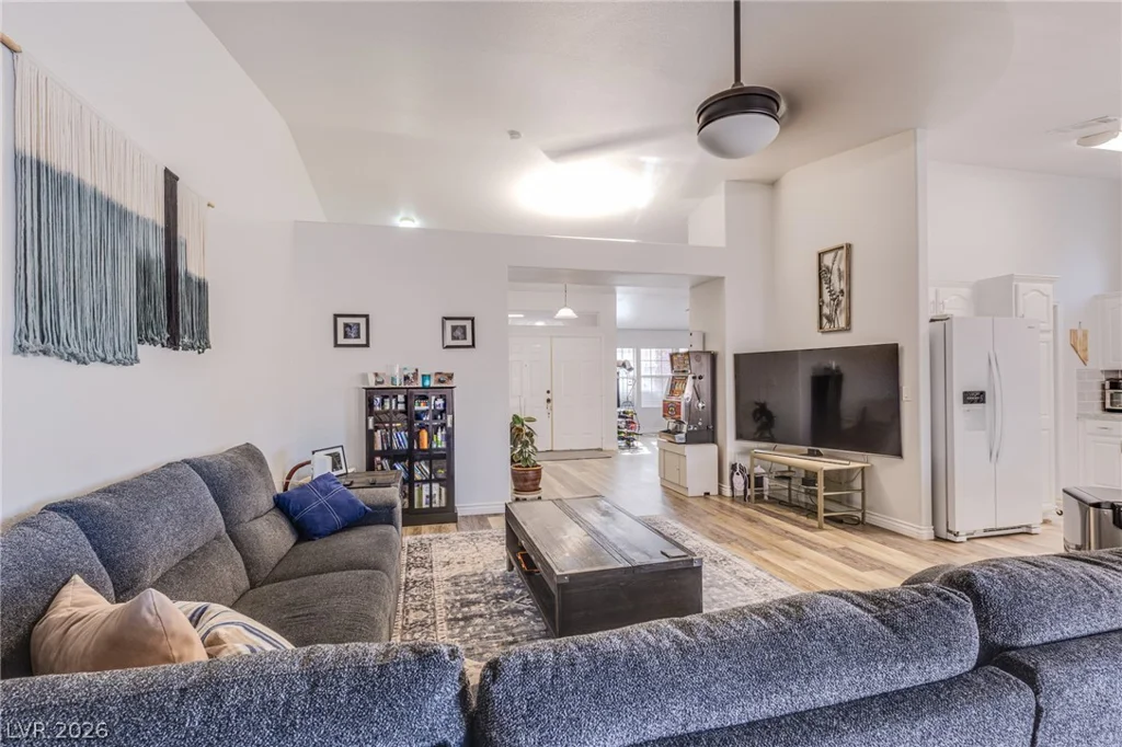 3816 Rocky River, Las Vegas, NV 89130