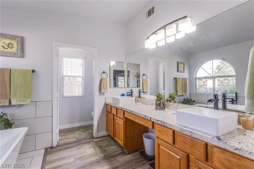 3816 Rocky River, Las Vegas, NV 89130