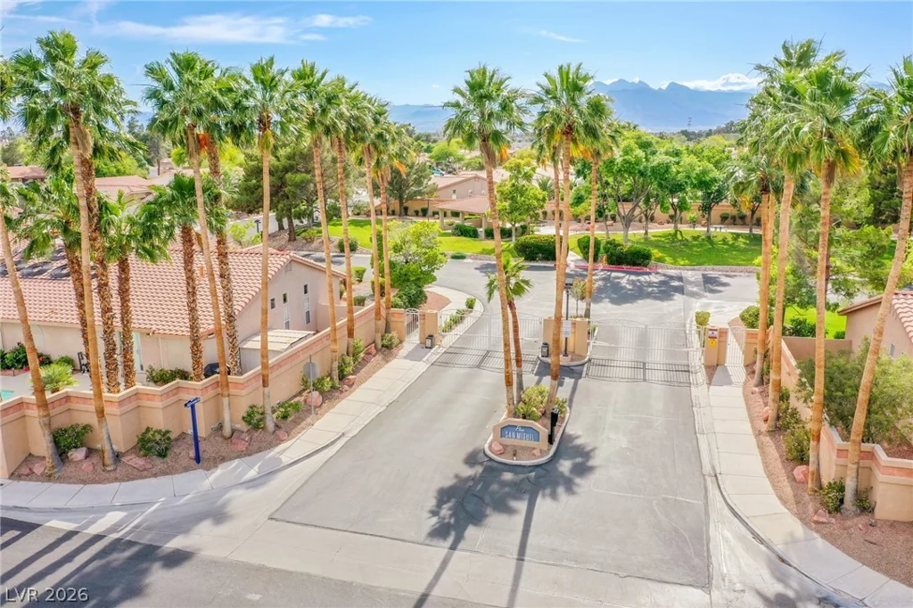 3816 Rocky River, Las Vegas, NV 89130