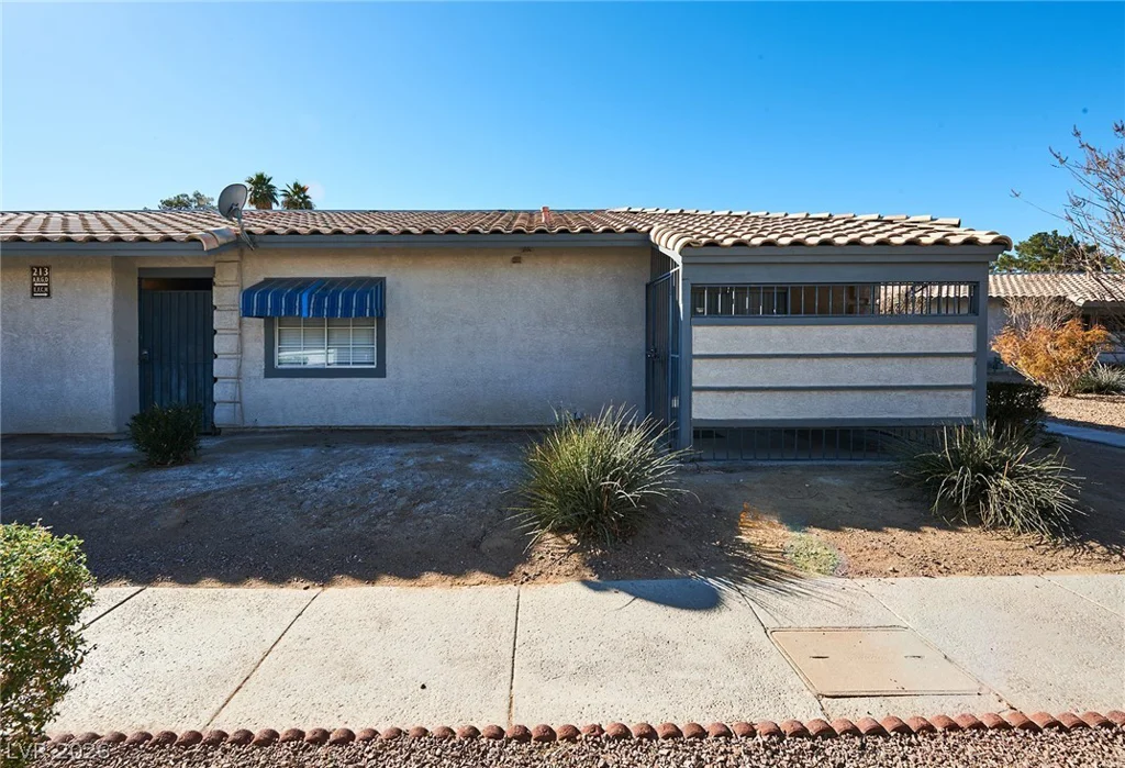 213 Lamb, Las Vegas, NV 89110
