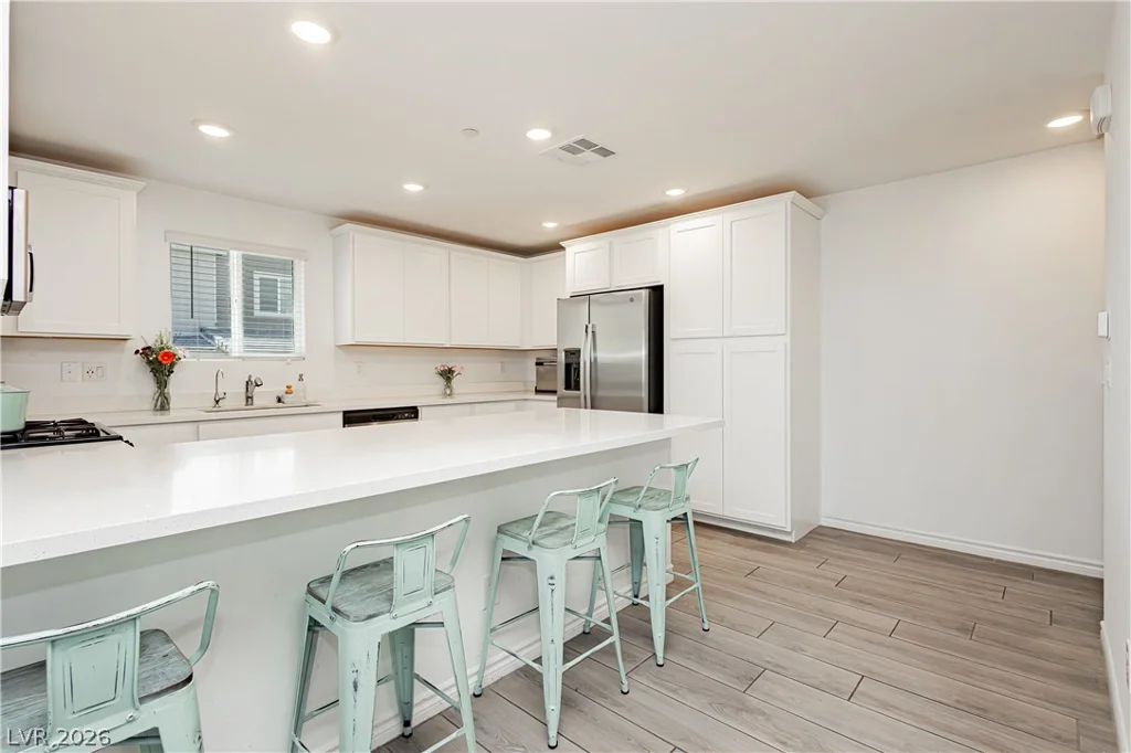 10713 Bendmore, Las Vegas, NV 89166