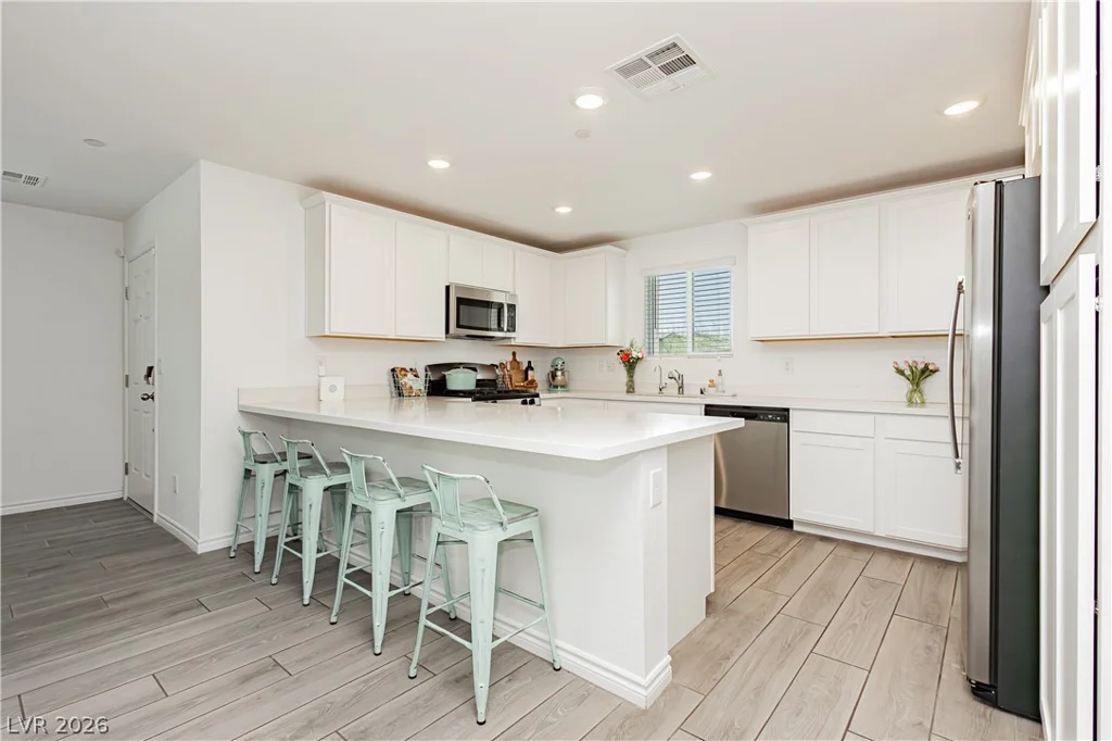 10713 Bendmore, Las Vegas, NV 89166