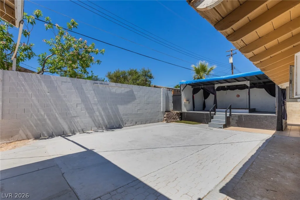 1908 Willoughby, Las Vegas, NV 89101