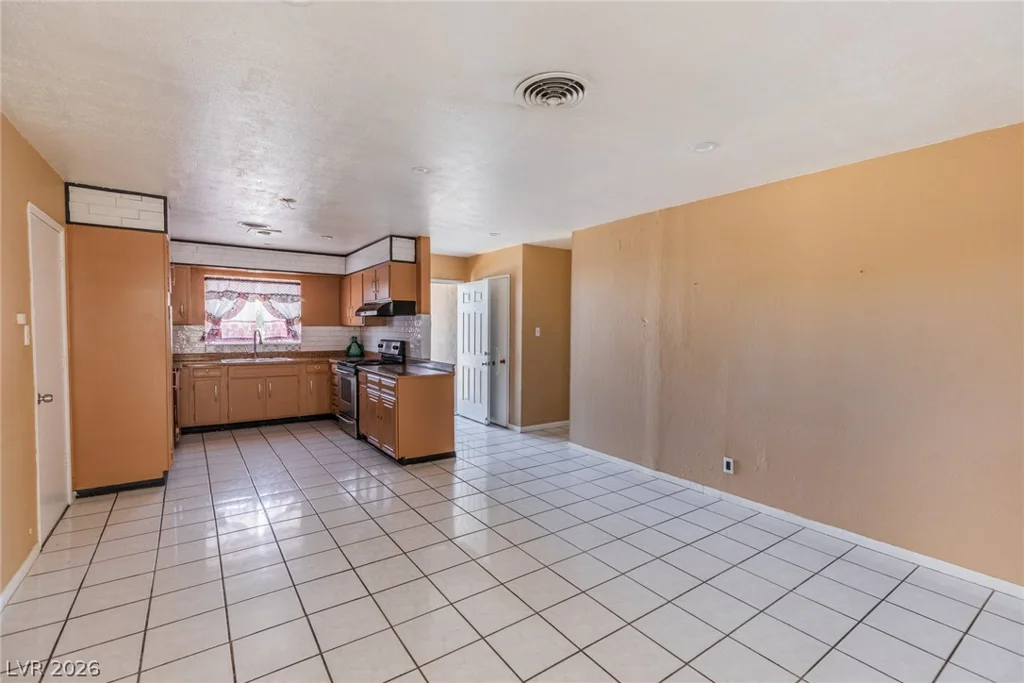 1908 Willoughby, Las Vegas, NV 89101