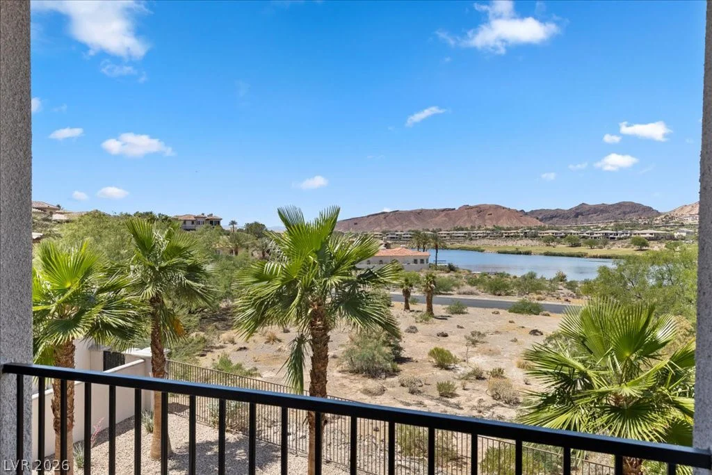 9 Rue Promenade, Henderson, NV 89011