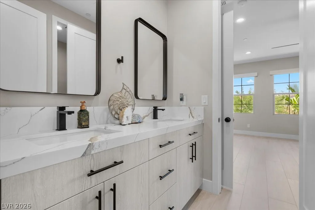 9 Rue Promenade, Henderson, NV 89011
