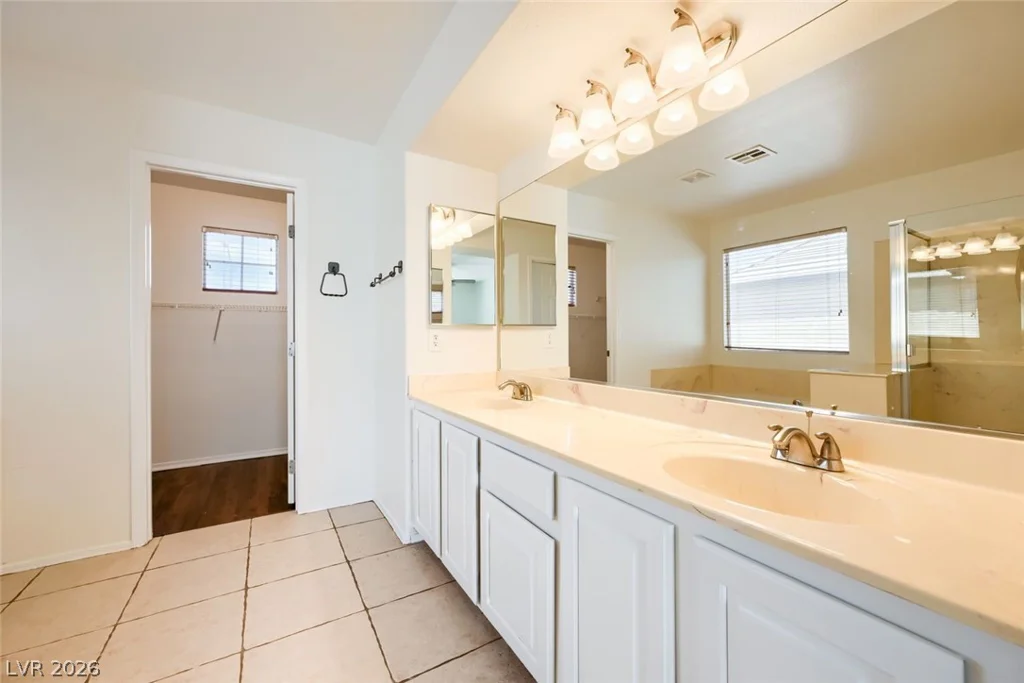 7643 Dove Canyon, Las Vegas, NV 89123