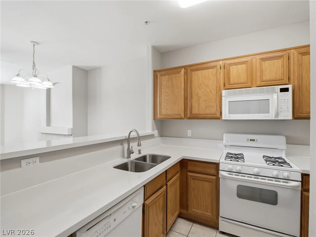 7131 Durango, Las Vegas, NV 89113