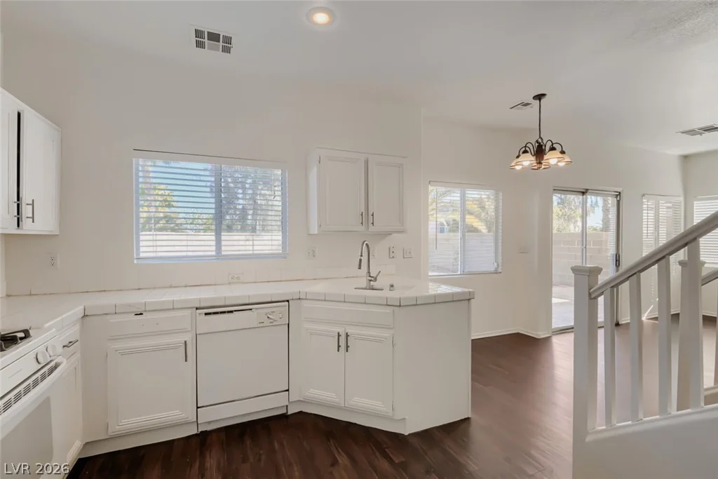 3168 Castle Canyon, Henderson, NV 89052