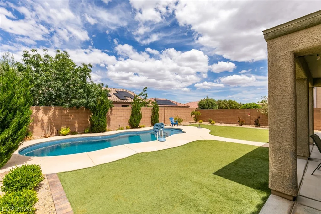 156 Jay Porter, Henderson, NV 89002