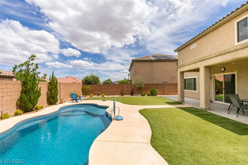 156 Jay Porter, Henderson, NV 89002