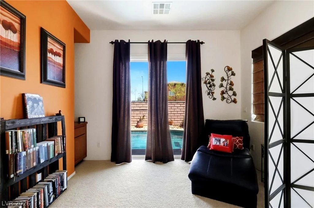 9152 Cowboy Inn, Las Vegas, NV 89178
