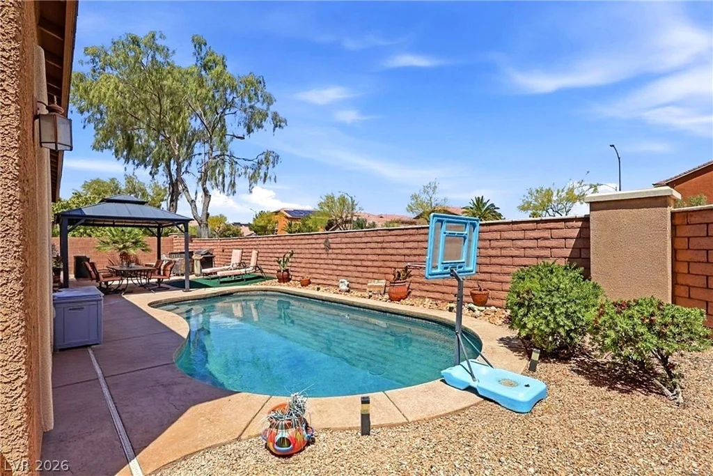 9152 Cowboy Inn, Las Vegas, NV 89178
