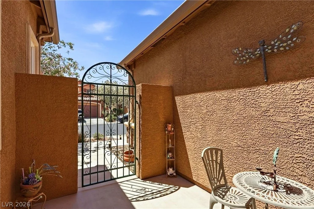 9152 Cowboy Inn, Las Vegas, NV 89178