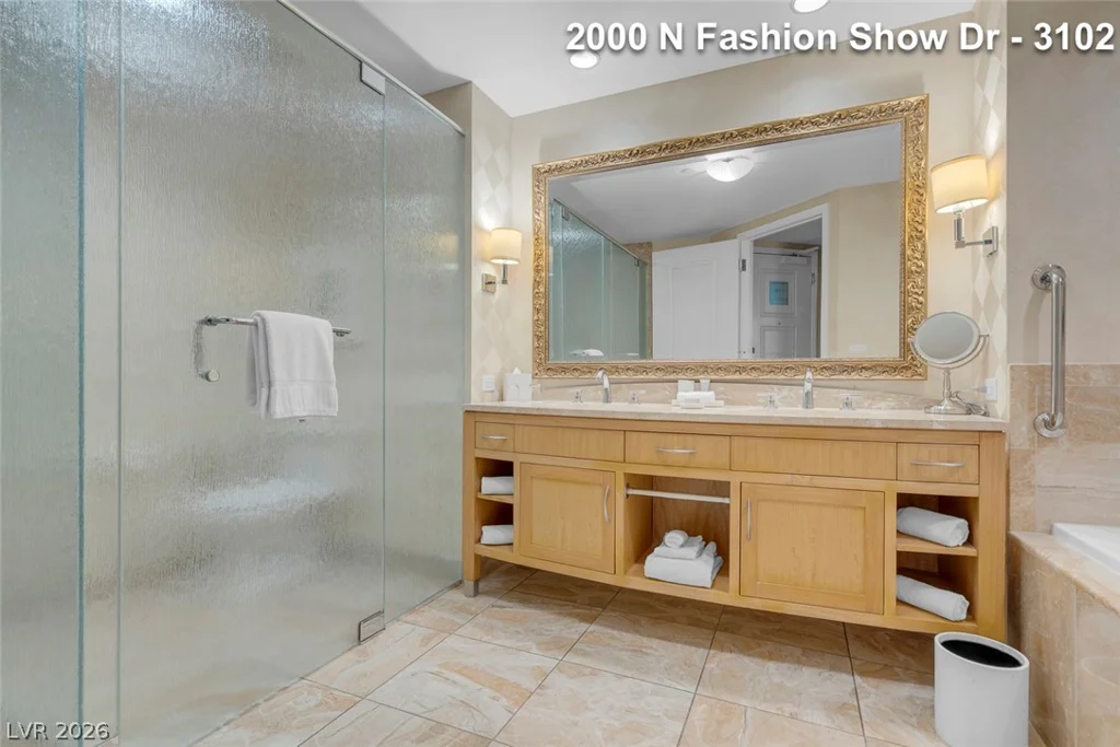 2000 Fashion Show, Las Vegas, NV 89109