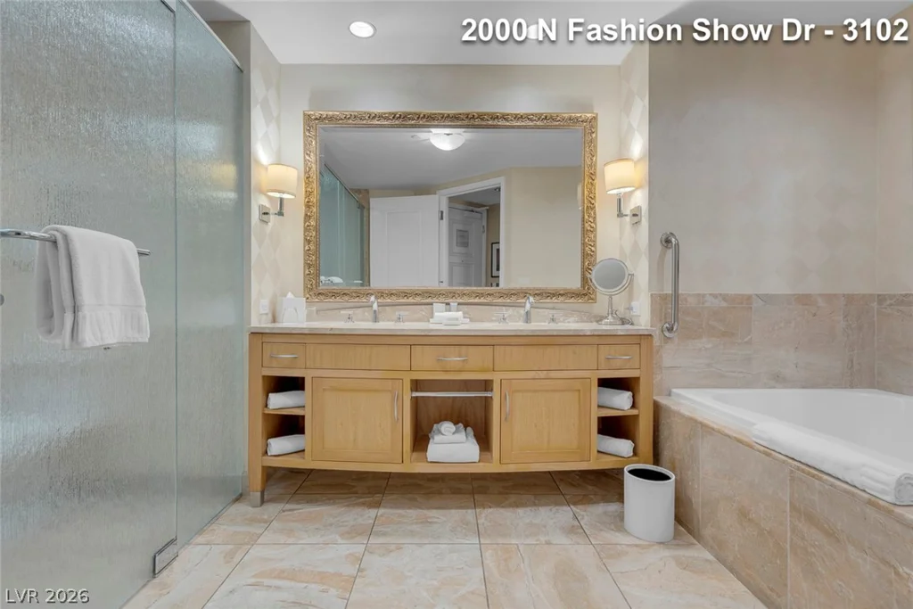 2000 Fashion Show, Las Vegas, NV 89109