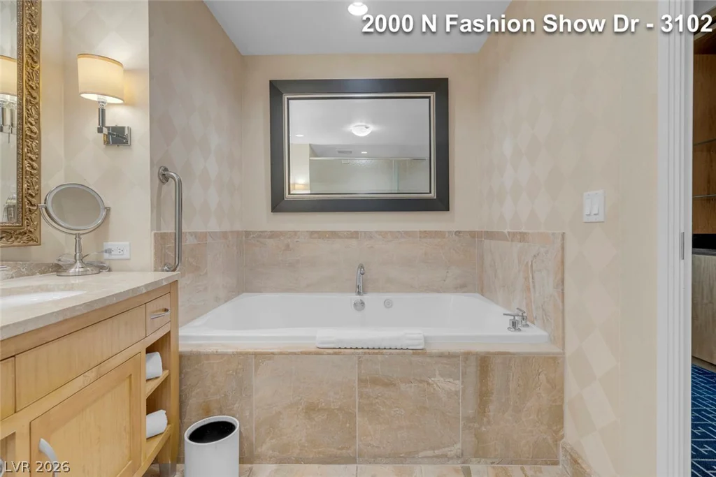 2000 Fashion Show, Las Vegas, NV 89109