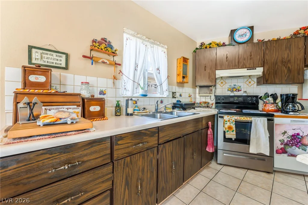 2544 Herrod, North Las Vegas, NV 89030