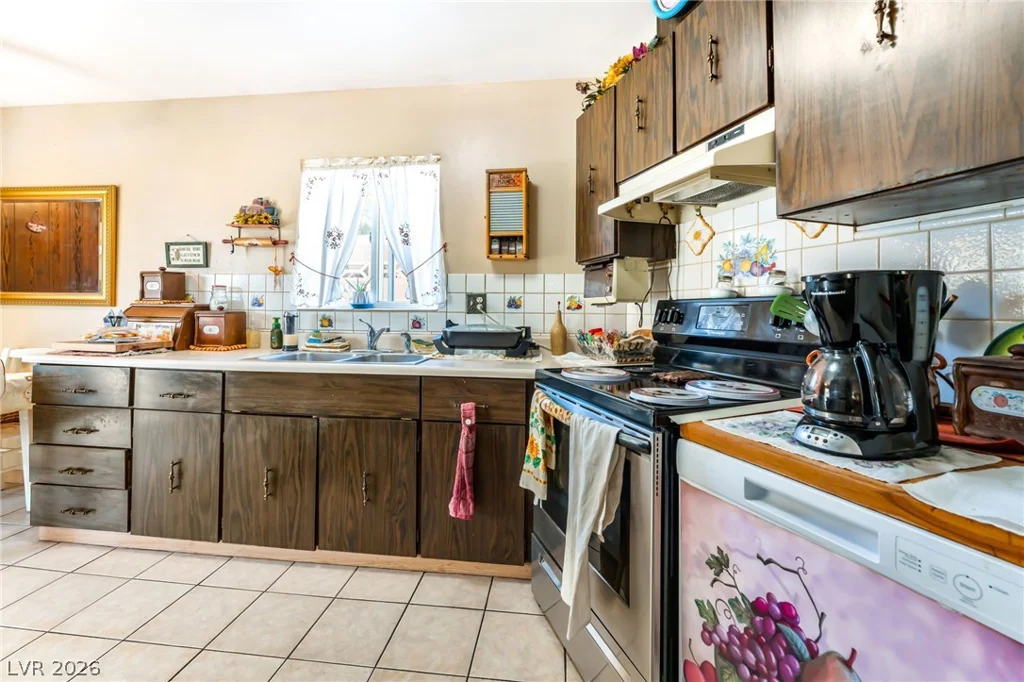 2544 Herrod, North Las Vegas, NV 89030