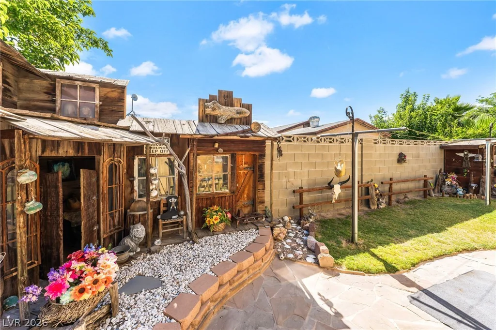 2544 Herrod, North Las Vegas, NV 89030