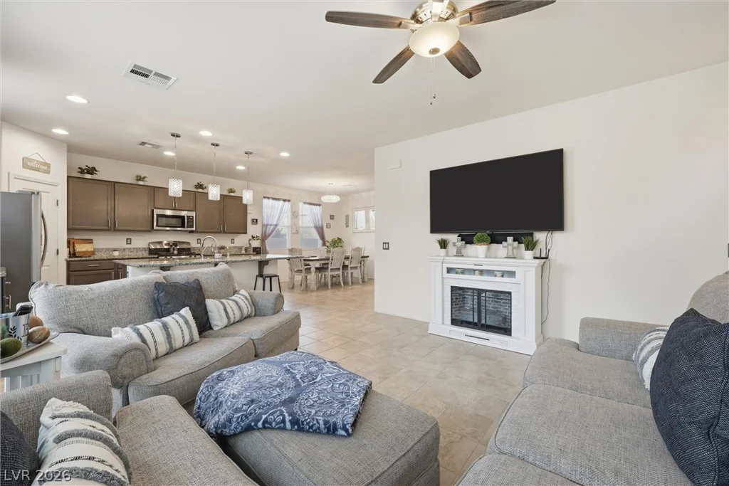 1816 Cosmo Star, North Las Vegas, NV 89081