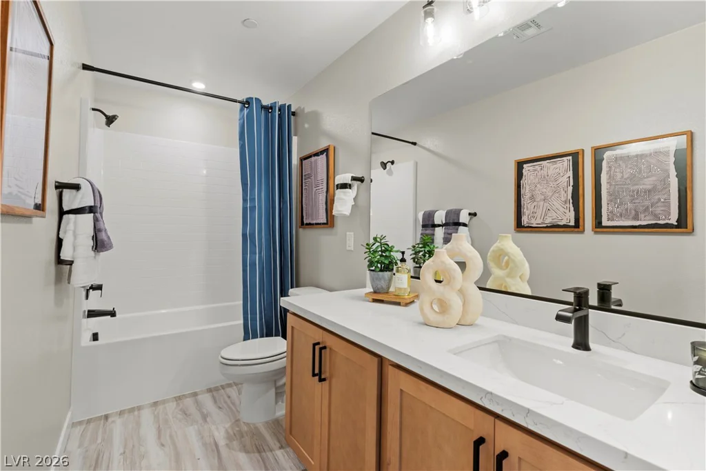 79 Via Magrini, Henderson, NV 89011