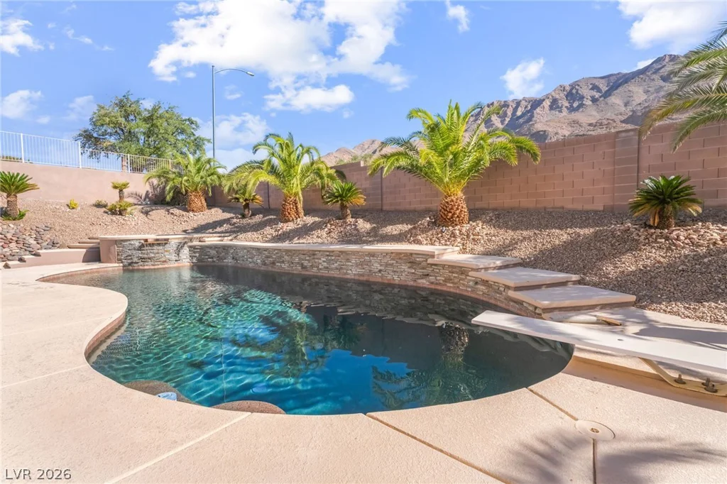 7064 New Moon, Las Vegas, NV 89110