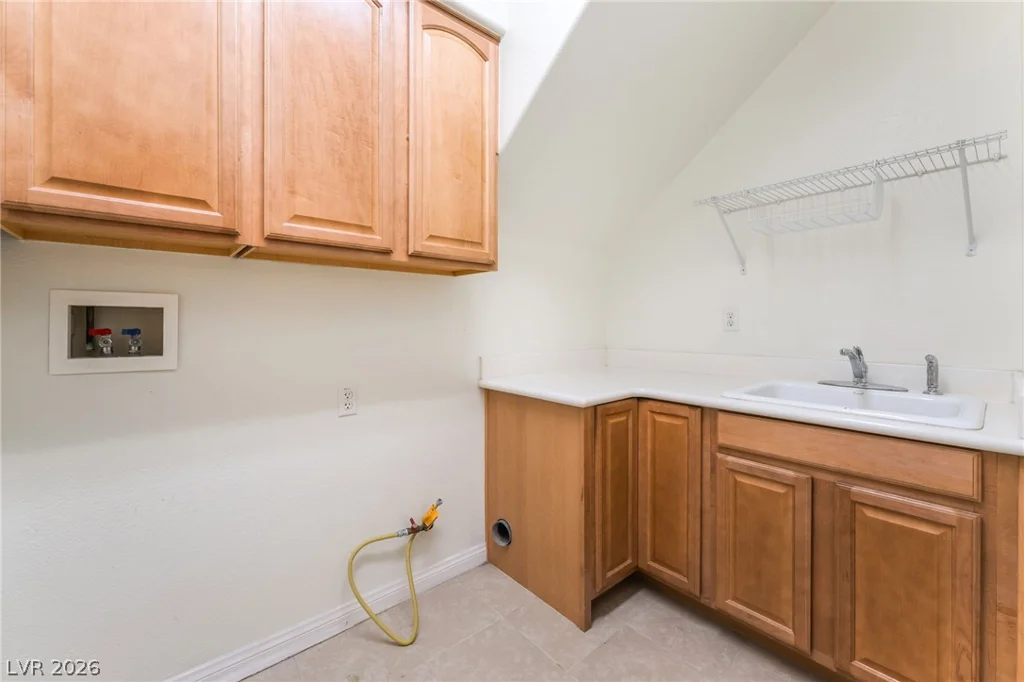 7064 New Moon, Las Vegas, NV 89110