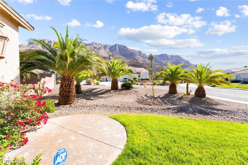 7064 New Moon, Las Vegas, NV 89110
