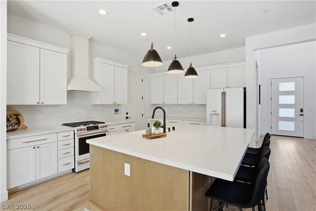 10125 Pleasant Knoll, Las Vegas, NV 89166
