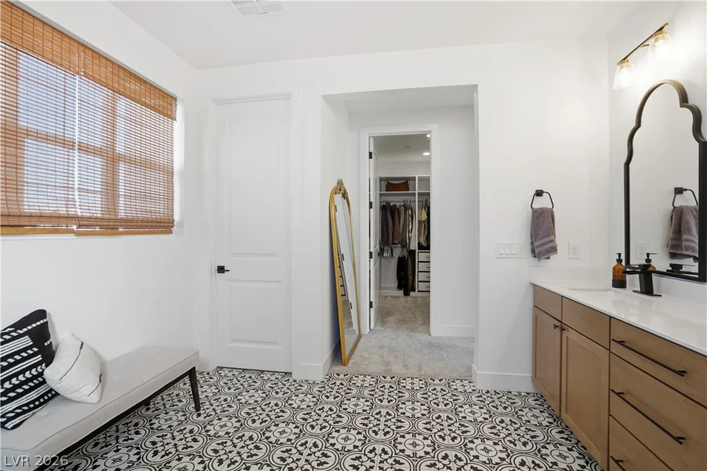 10125 Pleasant Knoll, Las Vegas, NV 89166