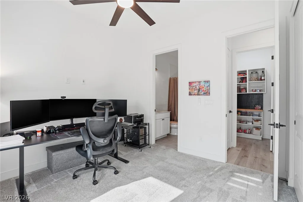 10125 Pleasant Knoll, Las Vegas, NV 89166