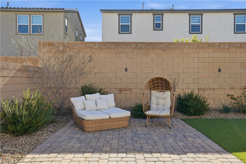 10125 Pleasant Knoll, Las Vegas, NV 89166