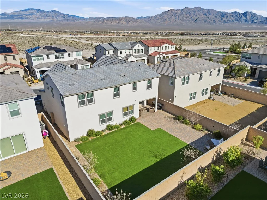 10125 Pleasant Knoll, Las Vegas, NV 89166