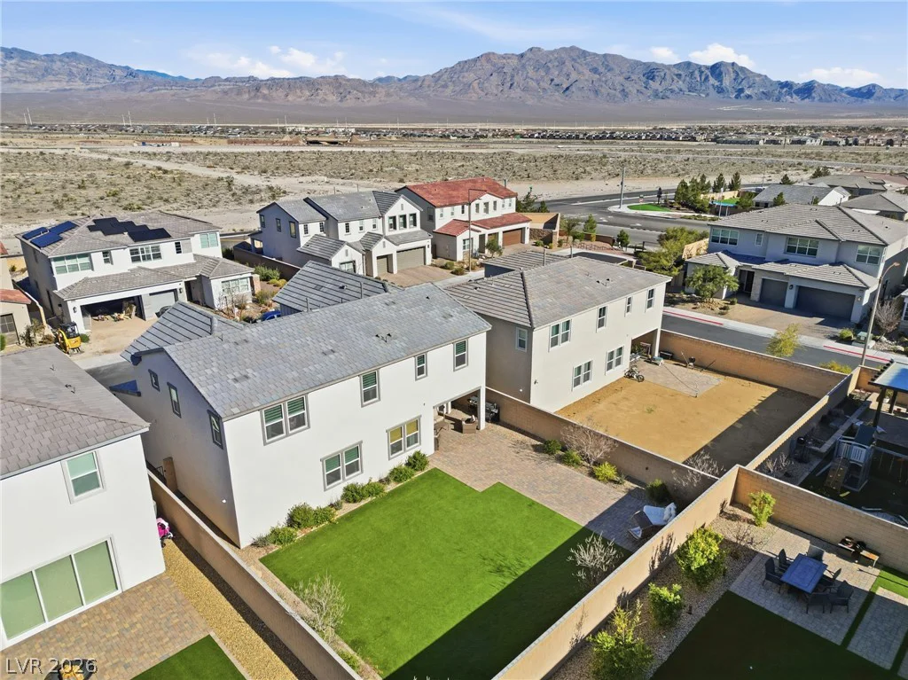 10125 Pleasant Knoll, Las Vegas, NV 89166