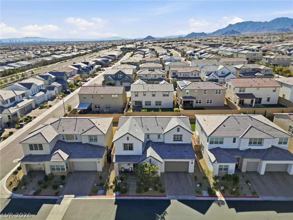 10125 Pleasant Knoll, Las Vegas, NV 89166