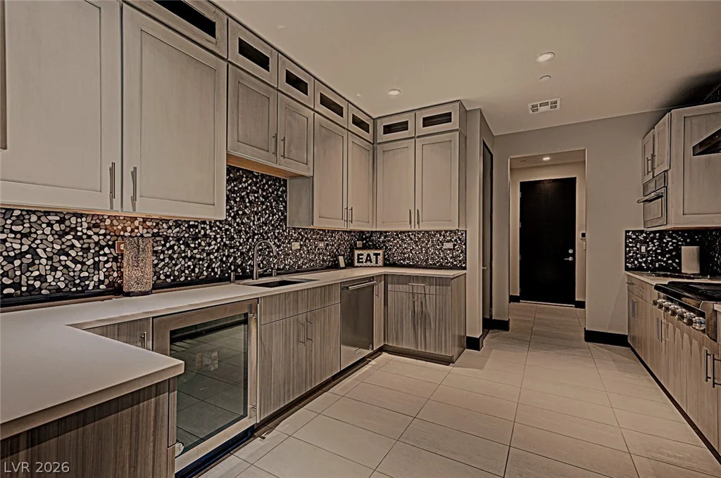 5 HIGHLAND COVE, Henderson, NV 89011