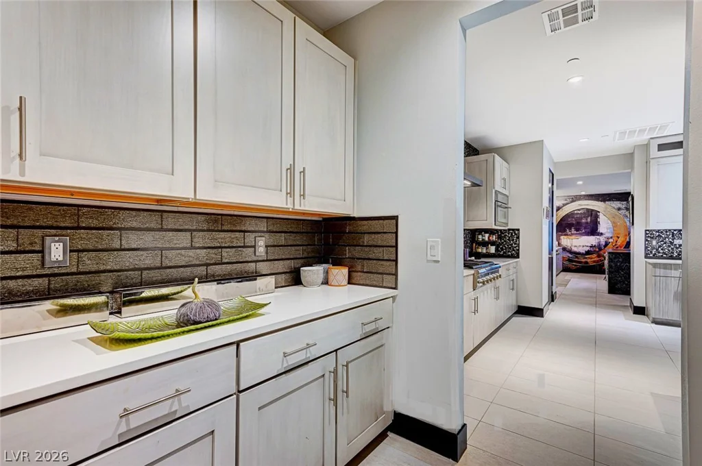 5 HIGHLAND COVE, Henderson, NV 89011