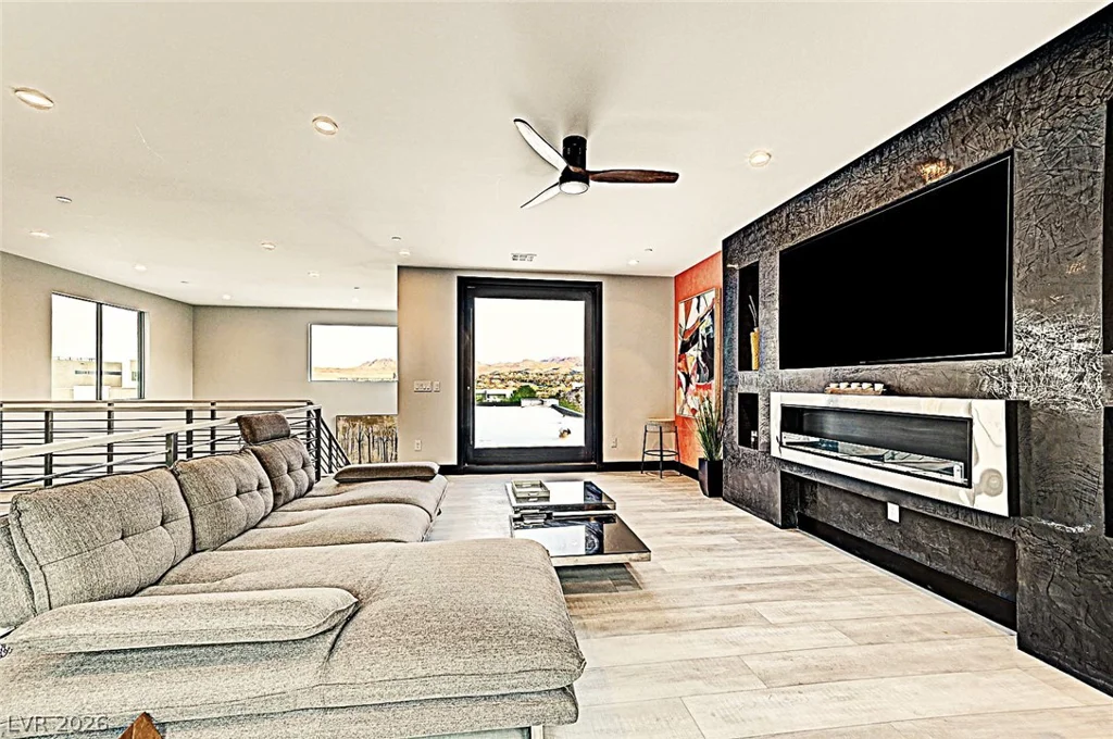 5 HIGHLAND COVE, Henderson, NV 89011